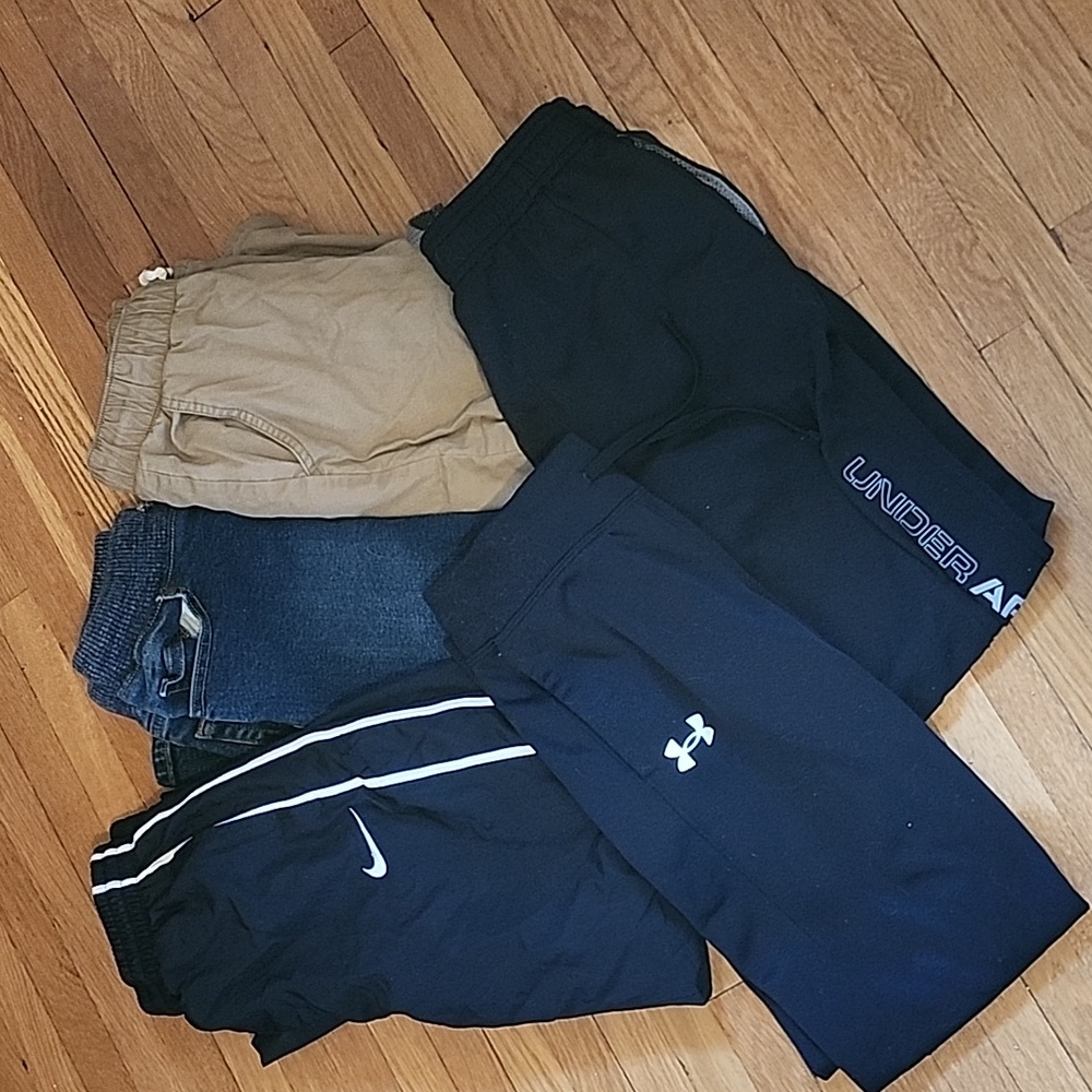Boys pants/sweatpants